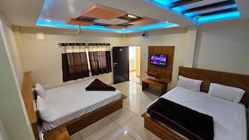 Deluxe Quadruple Room | Free WiFi