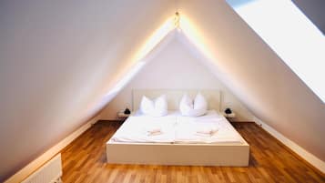 8 Schlafzimmer, Bügeleisen/Bügelbrett, Reisekinderbett, kostenloses WLAN