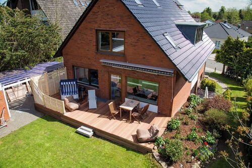 Apartments Meerzeit for up to 16 people with garden