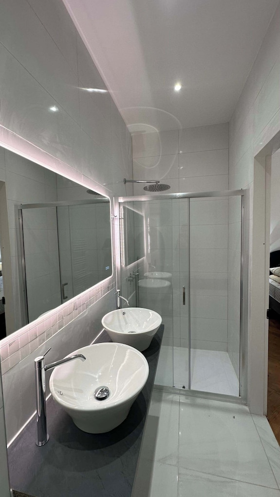 Queen Double Room, Boutique Hôtel Château Loyd & Spa, Pays De Caux - Seine-Maritime