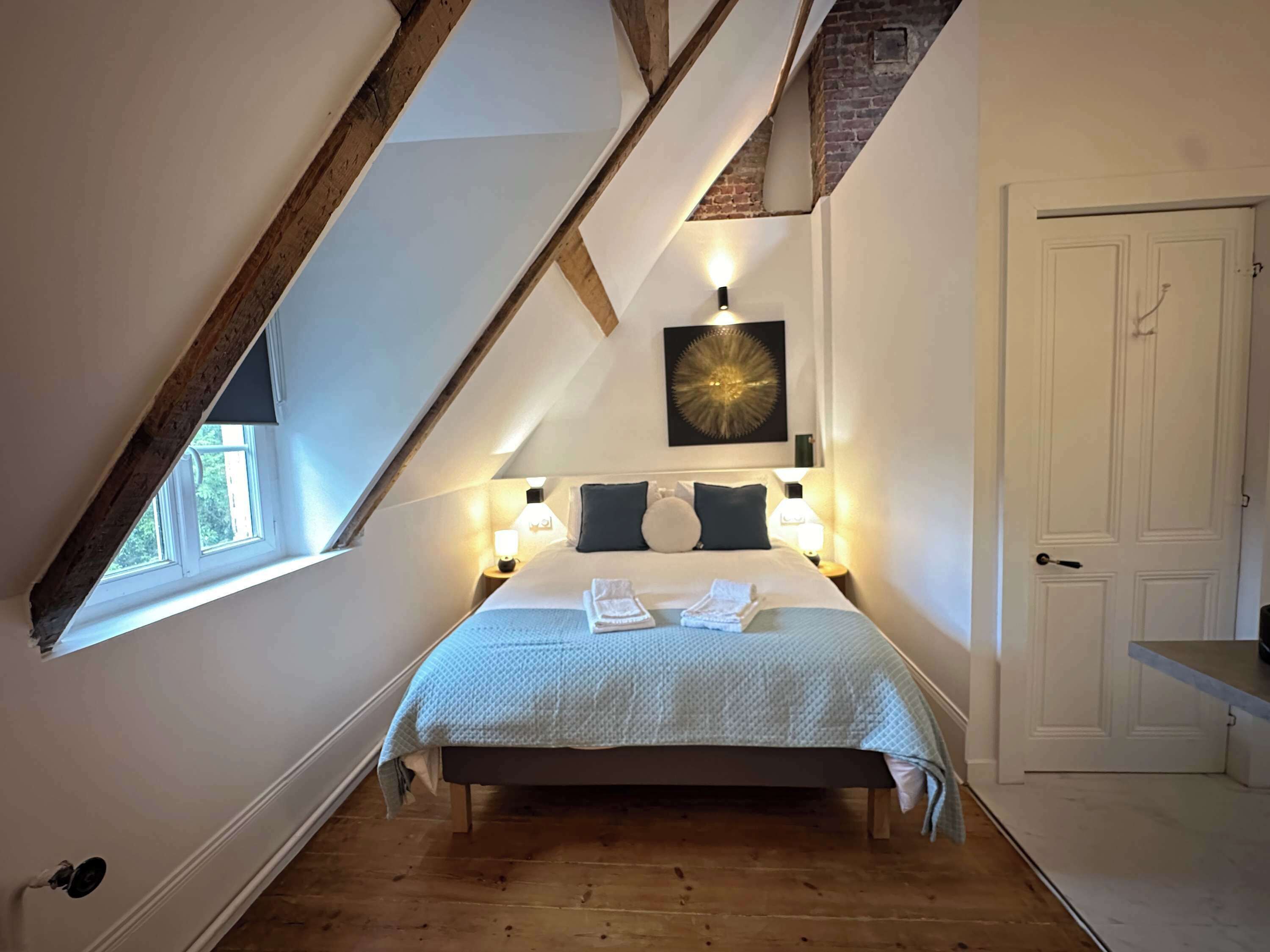 2 chambres, fer et planche à repasser, Wi-Fi, draps fournis