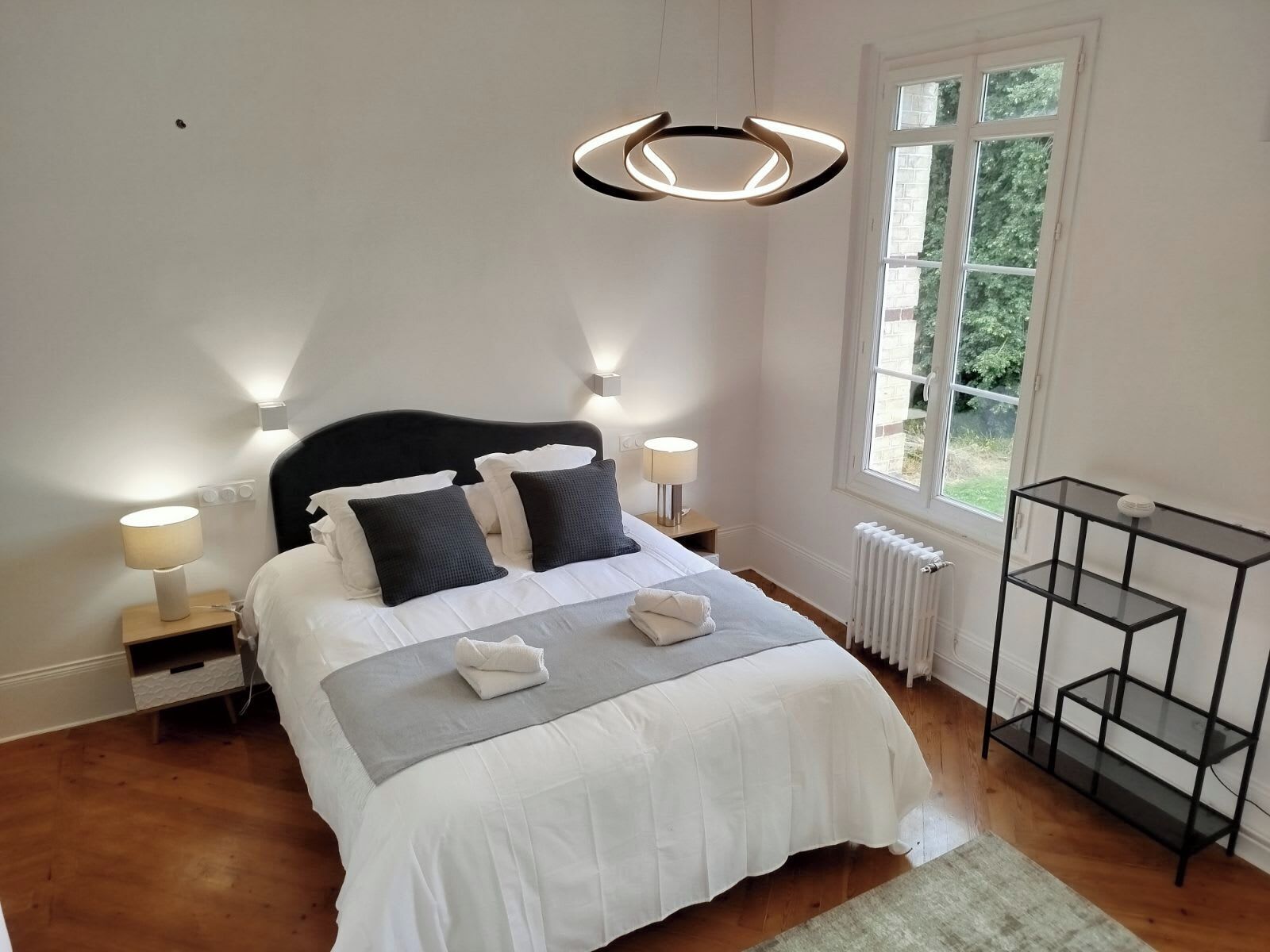 1 chambre, fer et planche à repasser, Wi-Fi, draps fournis