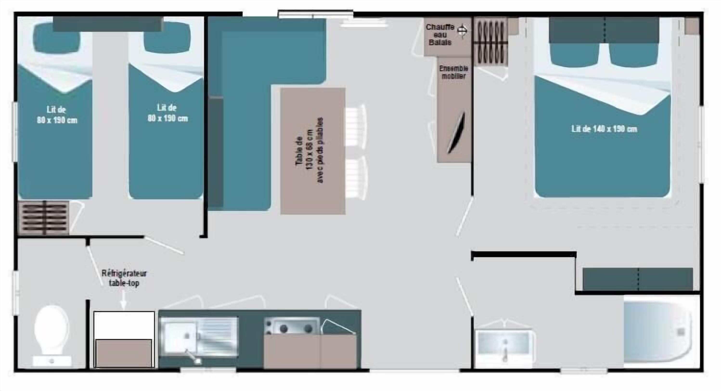 Een plattegrond van een hotelkamer met drie slaapkamers, een kitchenette, een badkamer en een zithoek.