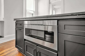 Interior - Charming Home Steps from Louisville’s Best Spots (Louisville)