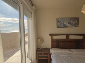 3 habitaciones, tabla de planchar con plancha y wifi gratis 