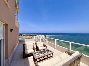 Terrace/patio - Stunning apartment with huge terrace front line to the Mediterránean (La Manga del Mar Menor)