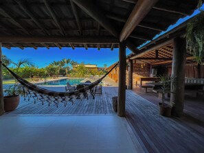 บ้านพัก, วิวสระว่ายน้ำ | ระเบียง