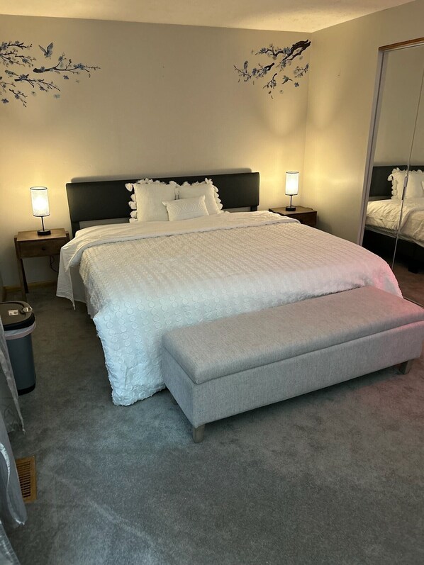 3 bedrooms, iron/ironing board, free WiFi, bed sheets