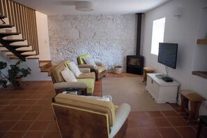 Smart TV - Country House (Serra do Bouro)