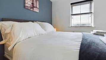 House | 3 bedrooms, iron/ironing board, free WiFi, bed sheets