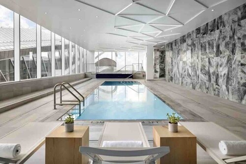Legends - Executive Suite, Luxury Amenities, Pool
