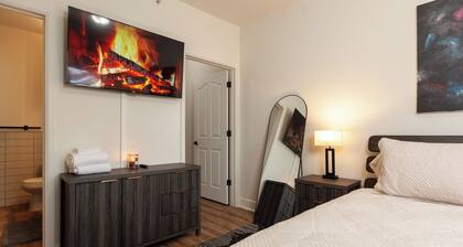 Welcome to your cozy central retreat in Coeur d'Alene!