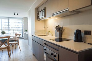 Fridge, microwave, oven, stovetop