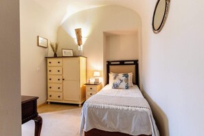 5 habitaciones, wifi gratis y ropa de cama