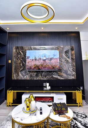 Interior - Chic City Stay: Rooftop Views, Gym & Prime Location (Nairobi)