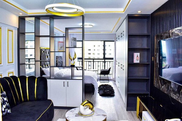 Living area - Chic City Stay: Rooftop Views, Gym & Prime Location (Nairobi)