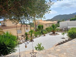 Property grounds - Villa de Charme, Confort et Piscine (VC)