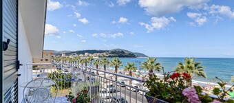 The color of the sea