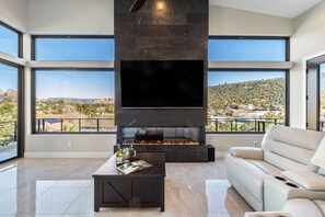 Téléviseur connecté, foyer