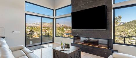 TV connectée, cheminée