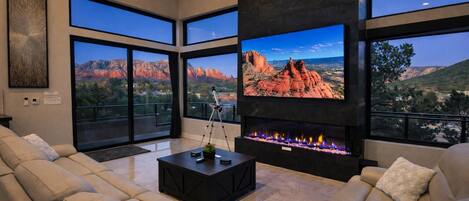 Smart TV y chimenea