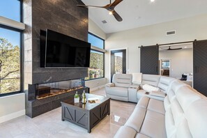 Téléviseur connecté, foyer