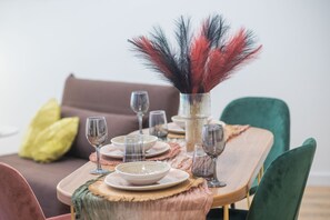 Apartment, Balcony, City View | Living area | 42-inch flat-screen TV with digital channels, TV - HB apartments Nutsubidze (Tbilisi)