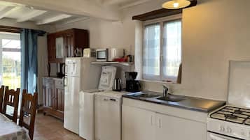 Refrigerador, microondas y lavavajillas