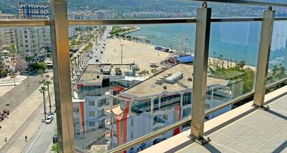 Sea Pearl Apartment: Small Apartment on 2 Levels