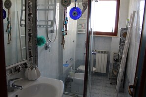 Håndklæder, Sæbe, Toiletpapir