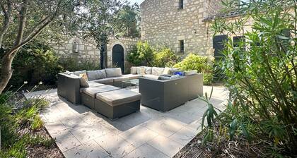 Charente Villa with Private Pool - Up to 12 People