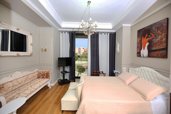 1 habitación, tabla de planchar con plancha, wifi y ropa de cama 