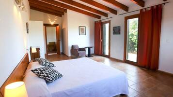 3 chambres, fer et planche Ă repasser, Wi-Fi gratuit, draps fournis