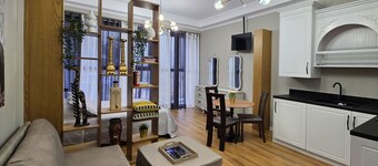 Sea Pearl Apartment: Superior Apartment with City View