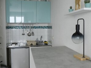 冷蔵庫、電子レンジ