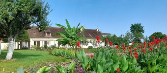 Charming cottage with garden, WiFi, pets welcome
