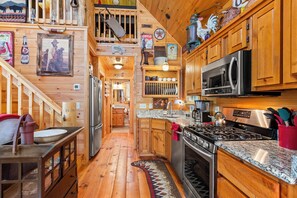 Kaffe- och tebryggare och grytor/köksredskap