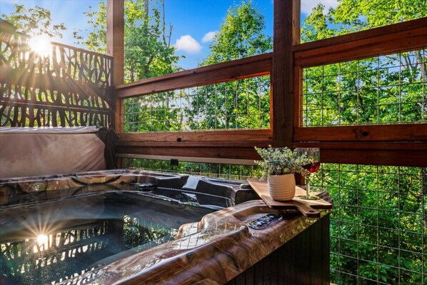 Outdoor spa tub