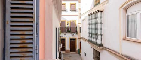 Apartment, 1 Bedroom, Balcony, City View | Property grounds