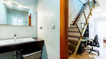 Appartement, 1 slaapkamer, balkon, uitzicht op de stad | Interieur