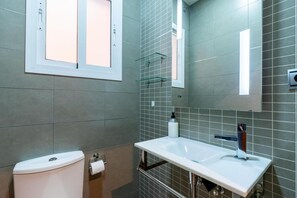Departamento, 1 habitación, balcón, vista a la ciudad | Baño
