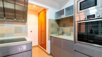 Apartamento, 1 quarto, sacada, vista para a cidade | Parte interna