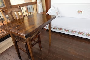 Kamar Triple Comfort, Bebas Asap Rokok, pemandangan laut | Wi-Fi gratis