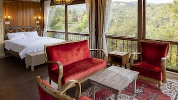 Quarto triplo conforto, para não fumantes, vista para o mar | Wi-Fi de cortesia