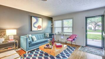 House (2 Bedrooms) | Interior