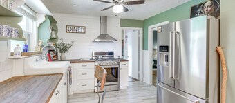 Tomball Home w/ Game Room: Walk to Main Street!