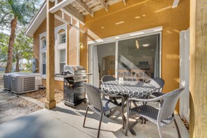 Interior - 8 Mi to Disney World: Townhome w/ Balcony & Patio! (Kissimmee)