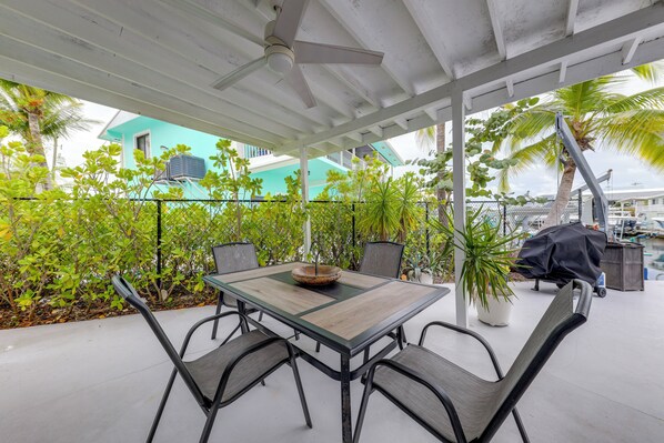House (2 Bedrooms) | Interior - Lanai, Pool & Patios: Waterfront Home in Tavernier (Tavernier)