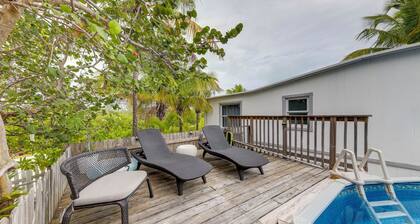 Lanai, Pool & Patios: Waterfront Home in Tavernier