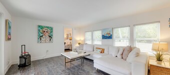 Waterfront Home w/ Private Hot Tub in Tavernier!
